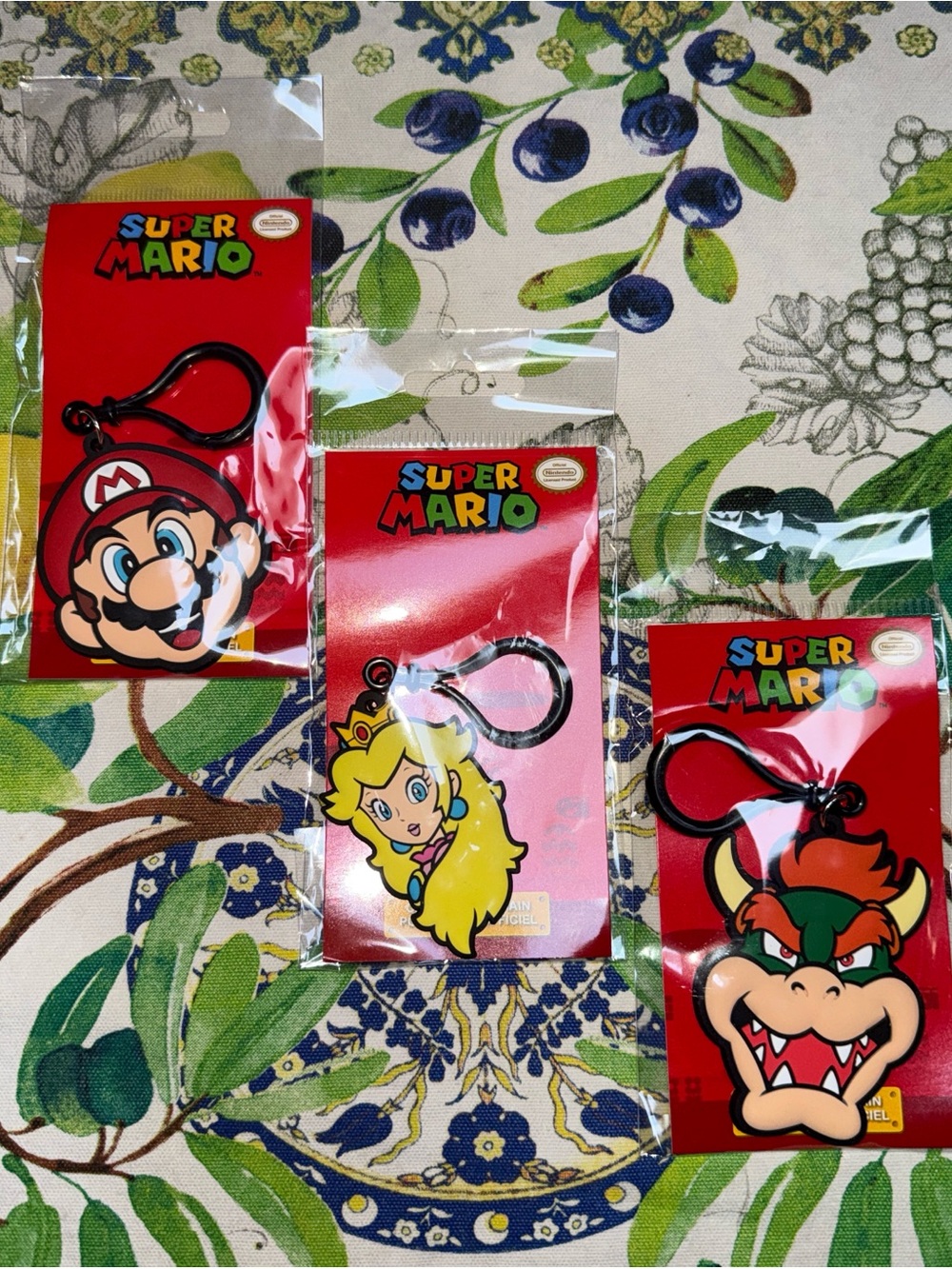 Super Mario Character Key & Card Holder Set - Red, Yellow, Green
